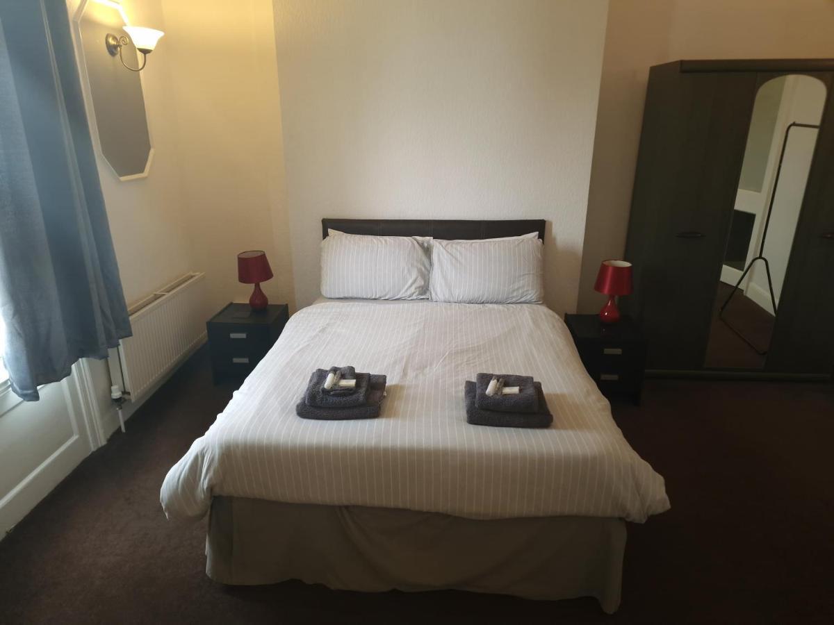 Highlander Hotel Scarborough Esterno foto