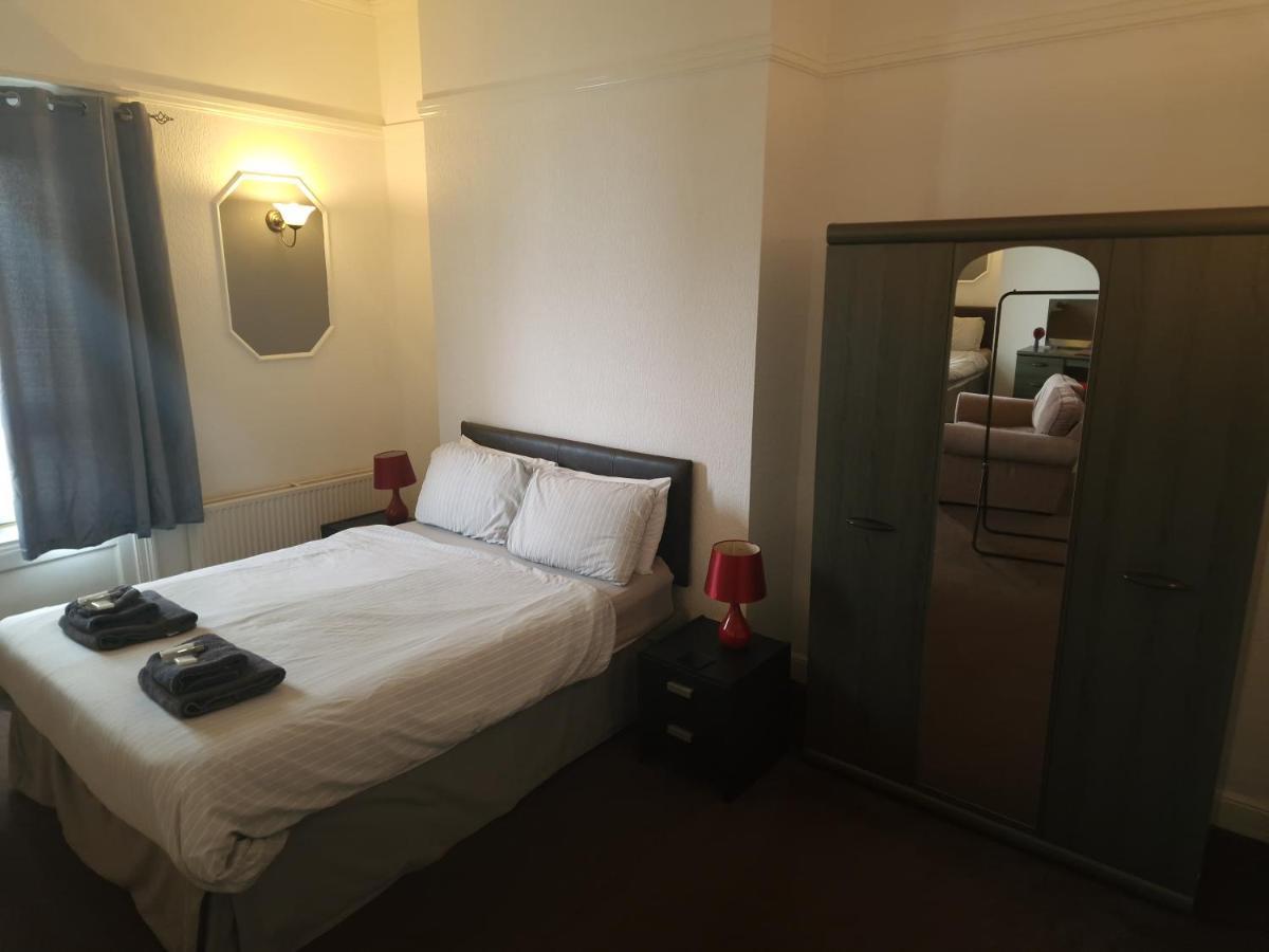 Highlander Hotel Scarborough Esterno foto