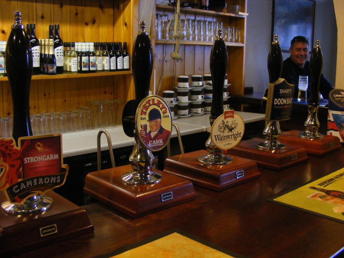 Highlander Hotel Scarborough Esterno foto